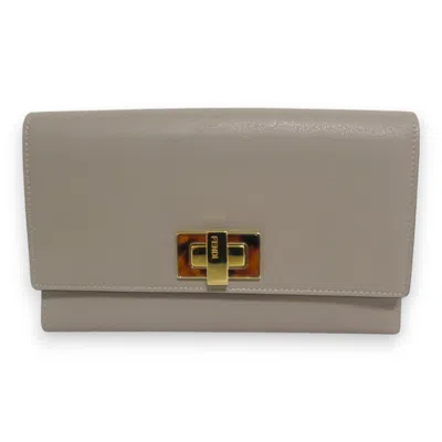 Pre-owned Fendi Beige Long Wallet (bi-fold) () In Sand