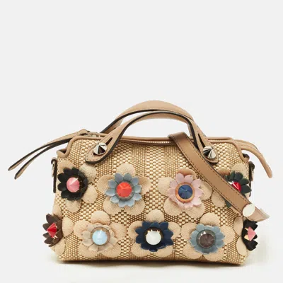 Pre-owned Fendi Beige/natural Raffia Mini Applique By The Way Crossbody Bag In Sand