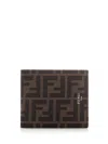 Fendi Portafoglio Ff Bi-fold In Tessuto Ff Marrone In Tbmr+nr+pall