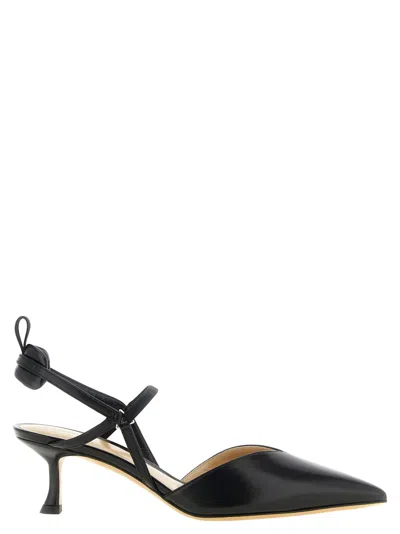 Fendi Black Classic Pumps
