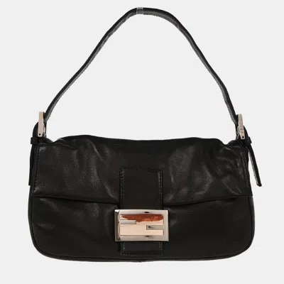Pre-owned Fendi Black Lambskin Baguette Handbag