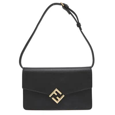Pre-owned Fendi Black Leather Chain/shoulder Wallet ()