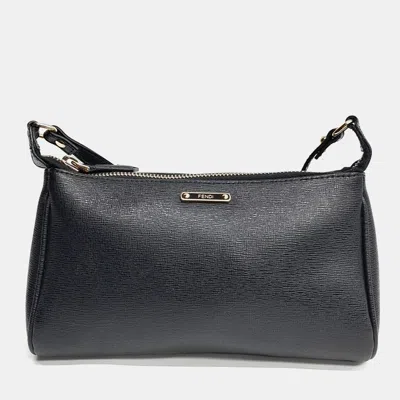 Pre-owned Fendi Black Leather Crossbody Bag (8mo357)