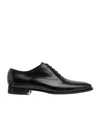 Fendi Calfskin Leather Oxford In Black