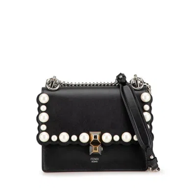 Pre-owned Fendi Black Leather Shoulder Bag ()