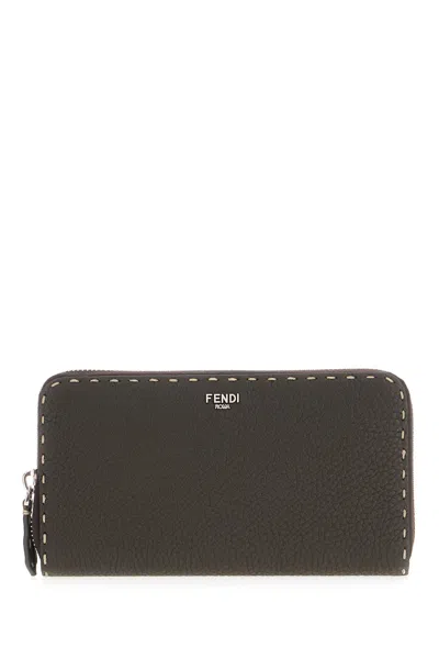 Fendi Men's Wallet In Beige Milk.