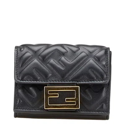 Pre-owned Fendi Black Leather Wallet (tri-fold) ()