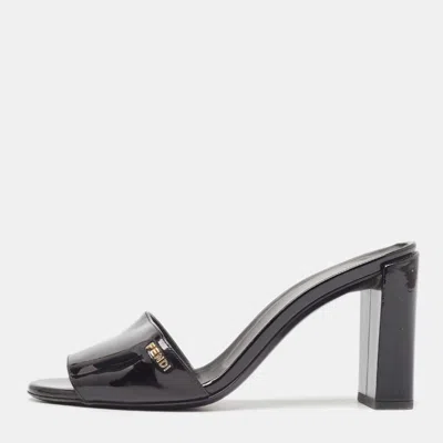 Pre-owned Fendi Black Patent Leather Slide Sandals Size 37