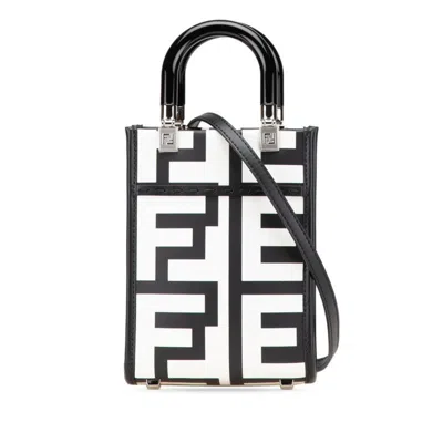 Pre-owned Fendi Black White Leather Handbag Shoulder Bag () In Multi