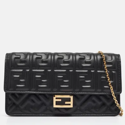 Pre-owned Fendi Black Zucca Embossed Leather Baguette Wallet On Chain