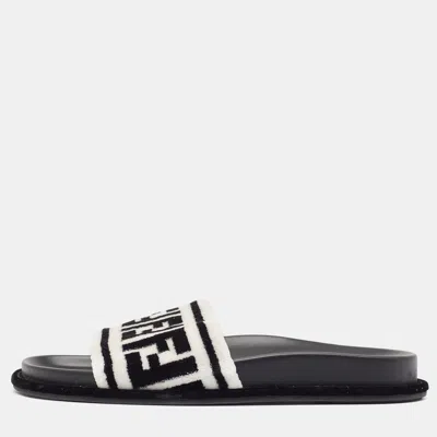 Pre-owned Fendi Black/white Fur Ff Flat Slides Size 38.5