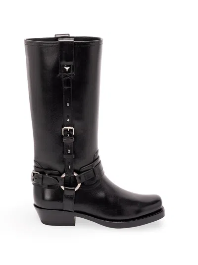 Fendi Boots In Black