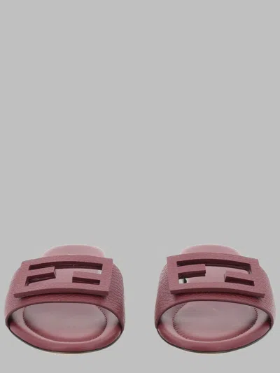 Fendi Bordeaux Leather Flats In Pink
