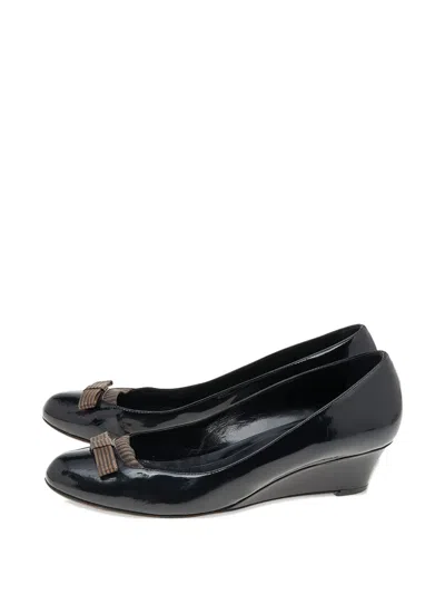 Pre-owned Fendi Bow Wedge Pumps In Black