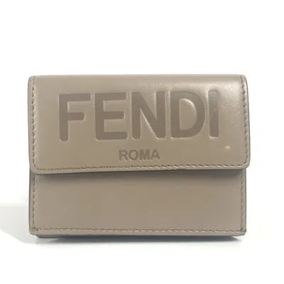 Pre-owned Fendi Brown Leather Wallet (tri-fold) ()