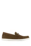 Fendi Mocassini O'lock Light In Pelle Scamosciata Marrone Uomo
