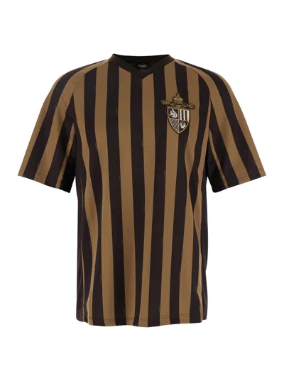FENDI FENDI MEN BROWN T-SHIRT WITH ALL-OVER STRIPED MOTIF AND FENDI CLUB PATCH IN TECH FABRIC MAN