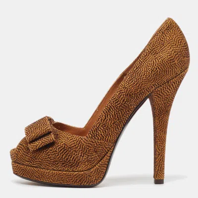 Pre-owned Fendi Brown/black Textured Suede Bow Peep Toe Pumps Size 40