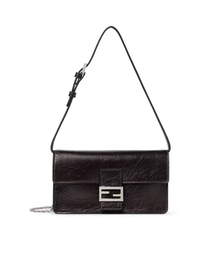 Fendi Calfskin Wallet On Chain In Black