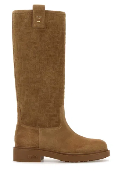 Fendi Boots In Brown