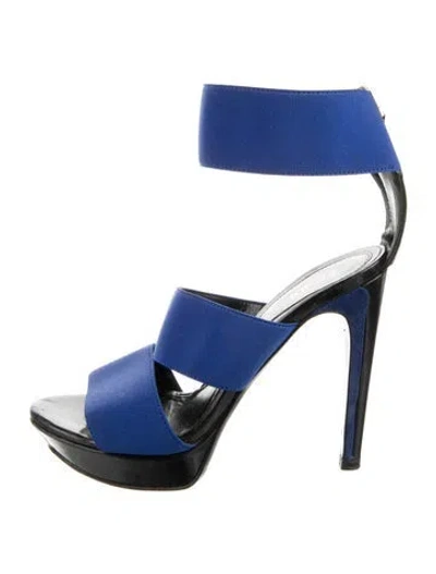 Pre-owned Fendi Canvas Sandals In Blue