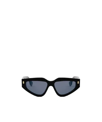 Fendi Eyewear Cat-eye Frame Sunglasses In Black