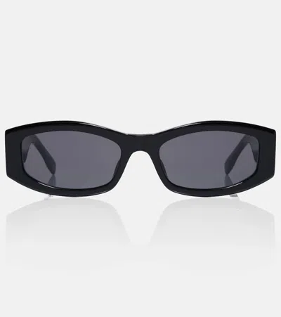 Fendi Cat-eye Sunglasses In Blue