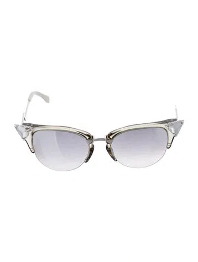 Pre-owned Fendi Cat-eye Gradient Sunglasses In Black