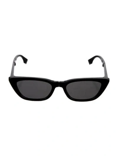 Pre-owned Fendi Cat-eye Tinted Sunglasses In Black