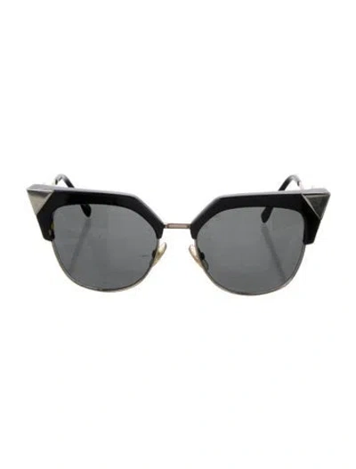 Pre-owned Fendi Cat-eye Tinted Sunglasses In Black