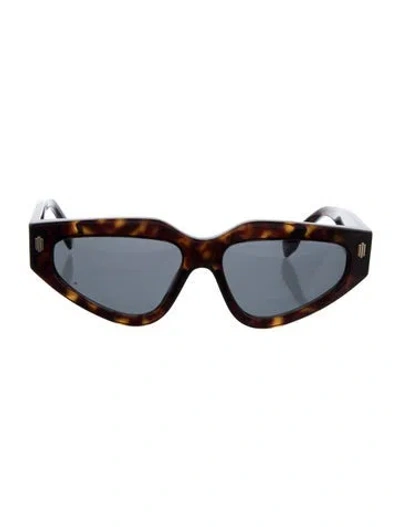 Pre-owned Fendi Cat-eye Tinted Sunglasses In Brown