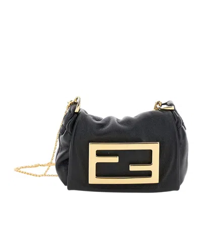Fendi Chain Shoulder Bag In Black