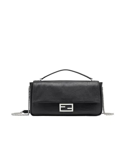 FENDI FENDI BAGUETTE CHAIN LARGE SHOULDER BAG