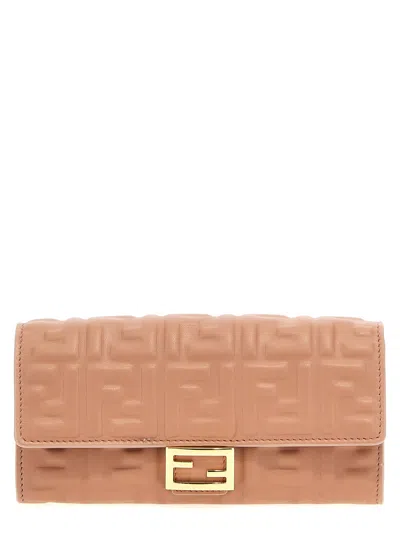 Fendi Continental Baguette Wallet On Chain In Pink
