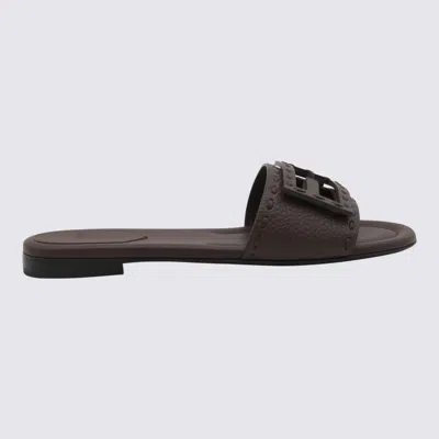 FENDI DARK BROWN LEATHER FLATS