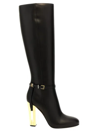 Fendi Delfina Boots In Black