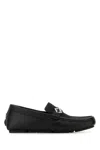 Fendi Round Toe Textured Leather Loafers In Black