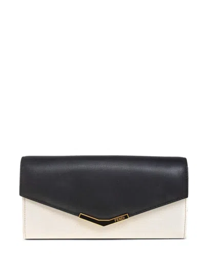 Pre-owned Fendi Envelope Leather Wallet In White