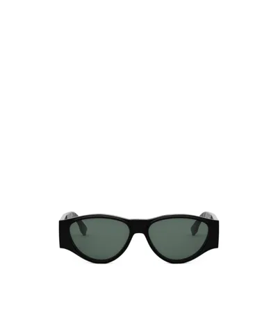 Fendi Eyewear Cat-eye Frame Sunglasses In Shiny Black/green