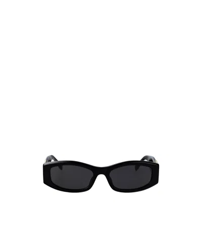 Fendi Eyewear Geometric Frame Sunglasses In Black