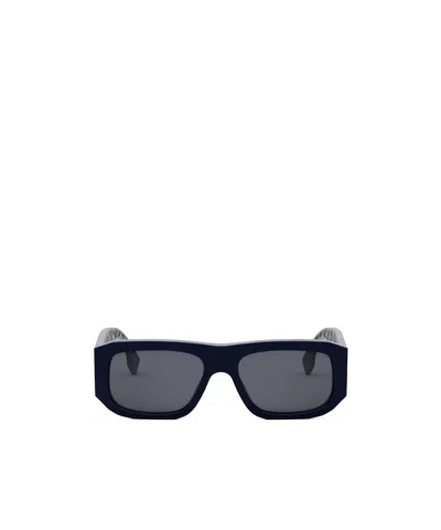 Fendi Eyewear Rectangle Frame Sunglasses In Gray