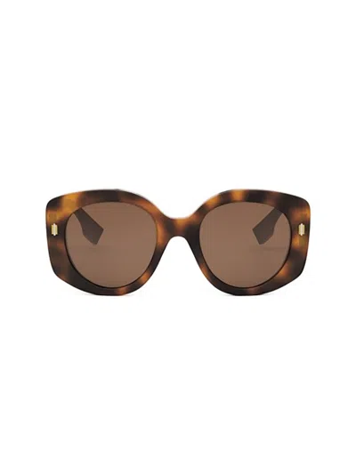 Fendi Eyewear Round Frame Sunglasses In 53e