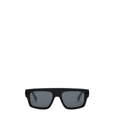 Fendi Eyewear Square Frame Sunglasses In Black