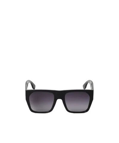 Fendi Eyewear Square Frame Sunglasses In Black