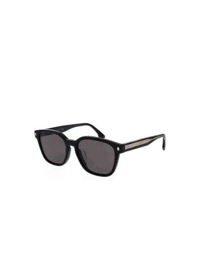 Fendi Fe40001u Square Sunglasses With Smoke Lens In Black