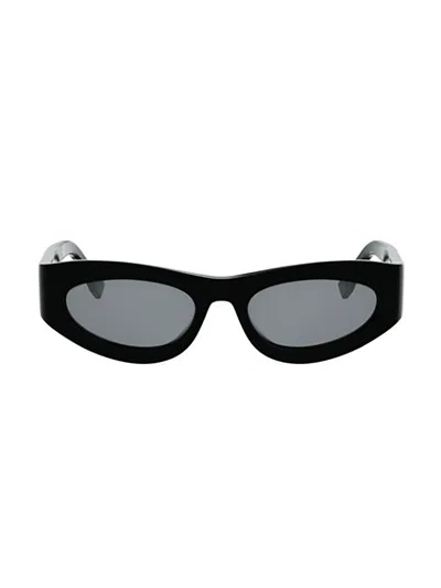 Fendi Fe40177u Sunglasses In Black