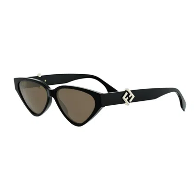 Fendi Fe40184i01e In Black