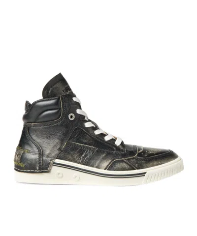 Fendi Sneakers Men Color White In Black