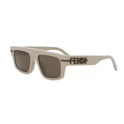 Fendi Graphy Fe40091u 57e In Brown