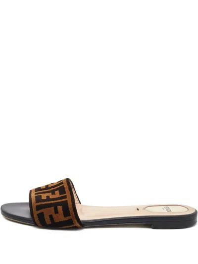 Pre-owned Fendi Ff-logo Slides